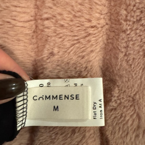 Commence Black Tank with White Trim - Picture 3 of 3